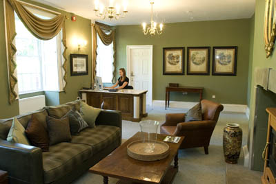 Lion Court photo 5