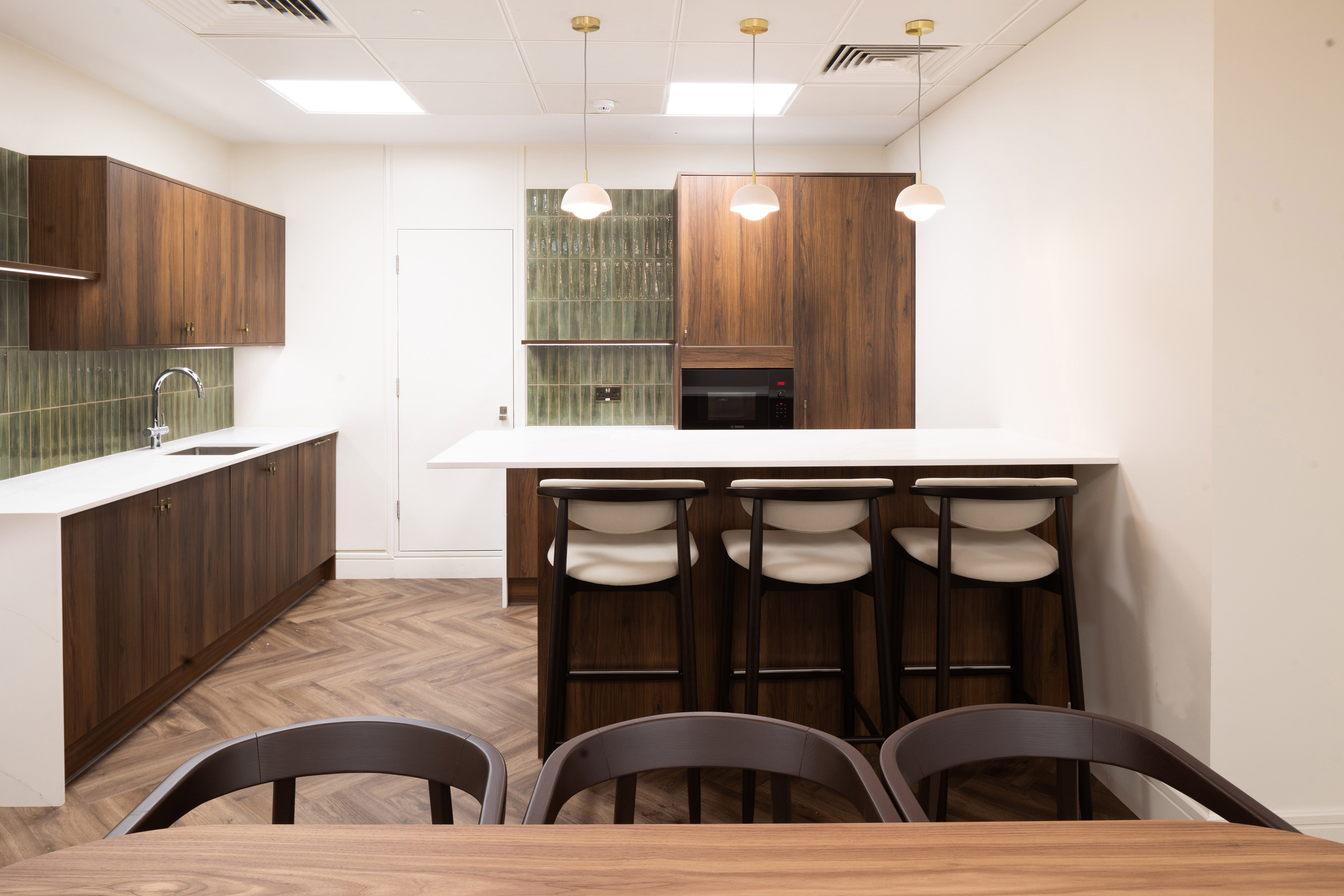 110 Buckingham Palace Road photo 4
