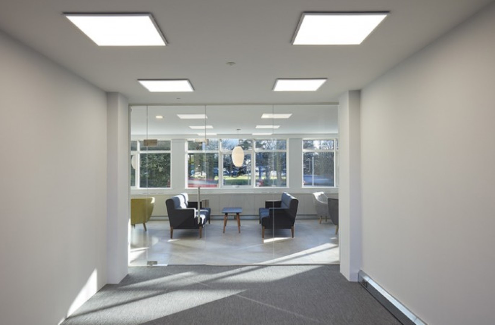 White Building photo 4
