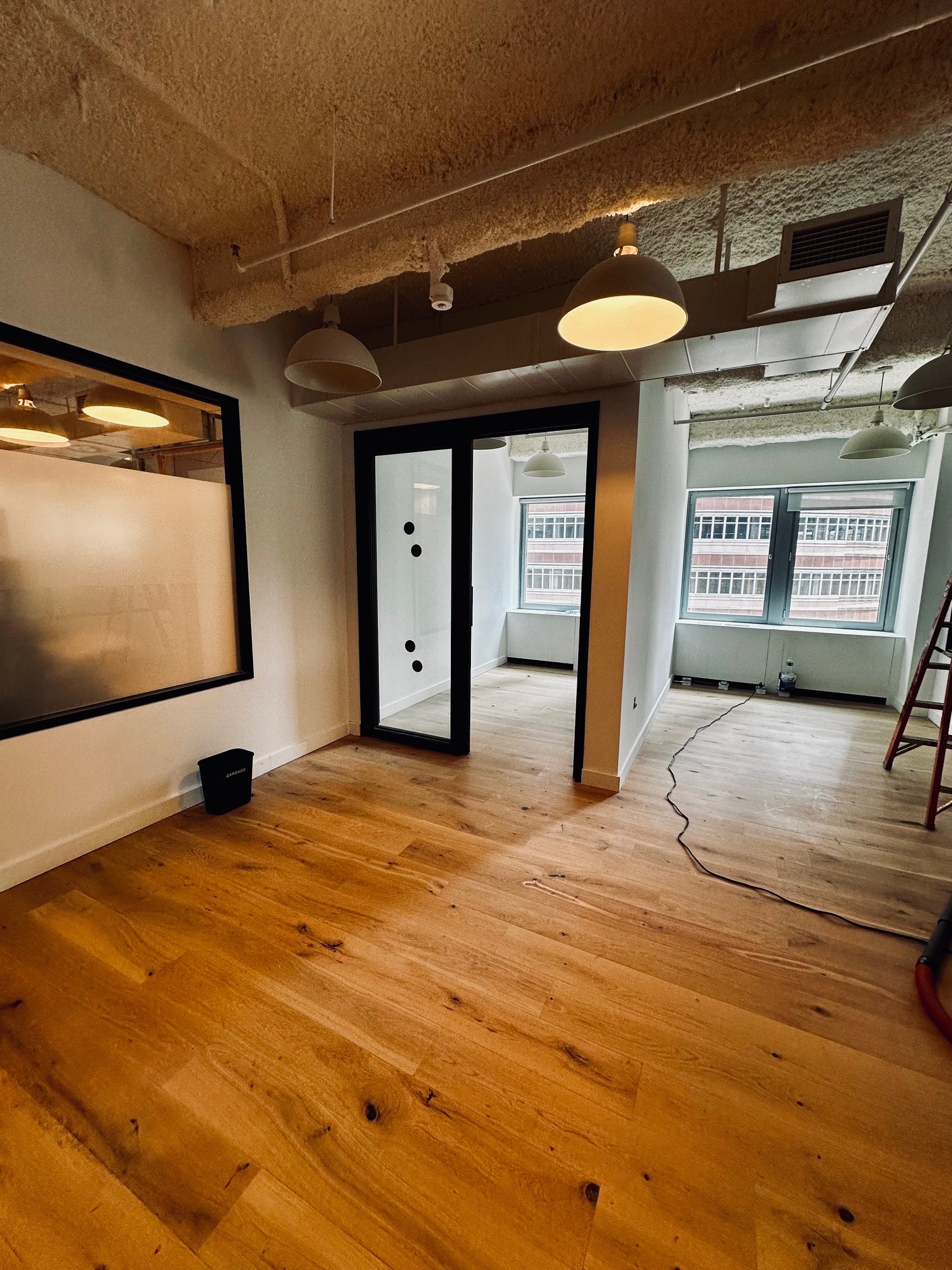 Corporate Suites at 880 Third Avenue photo 11