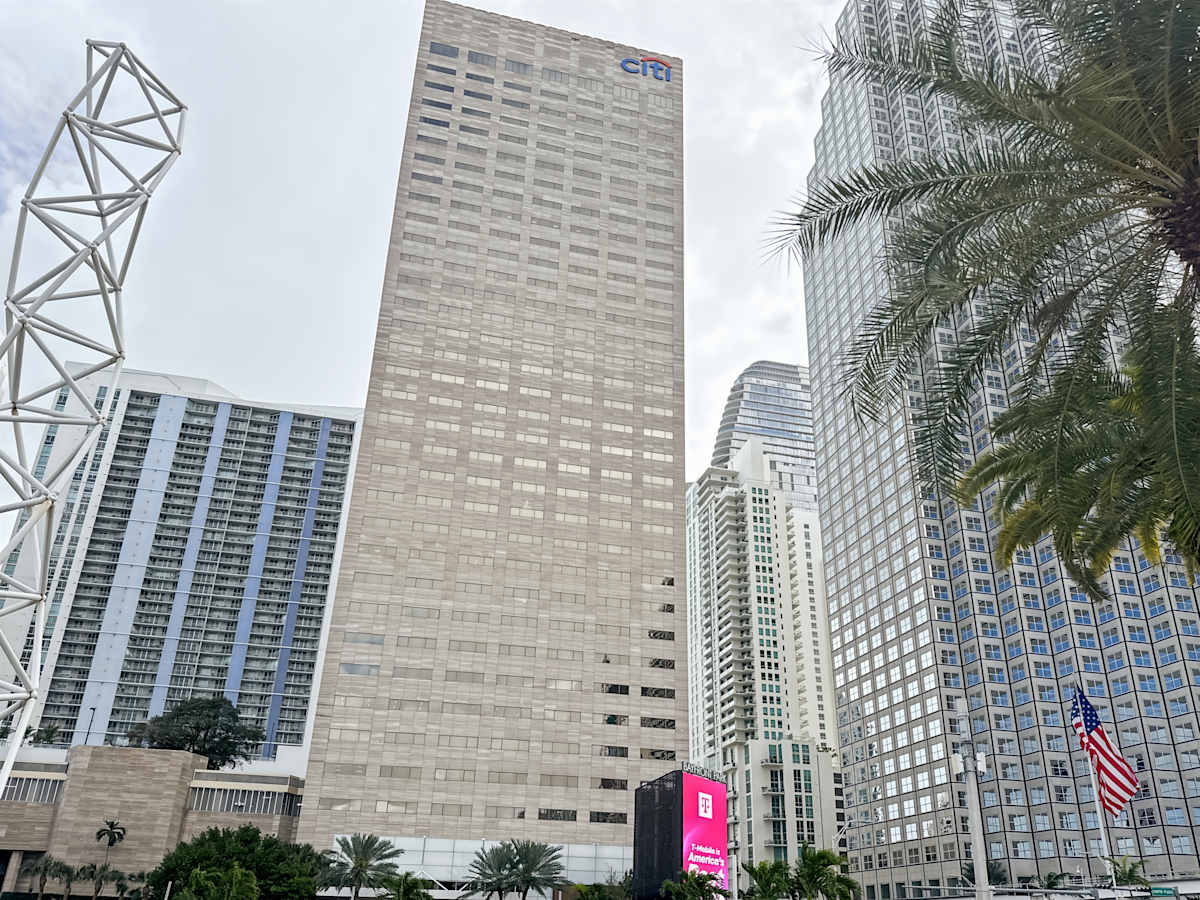 201 South Biscayne Boulevard photo 1