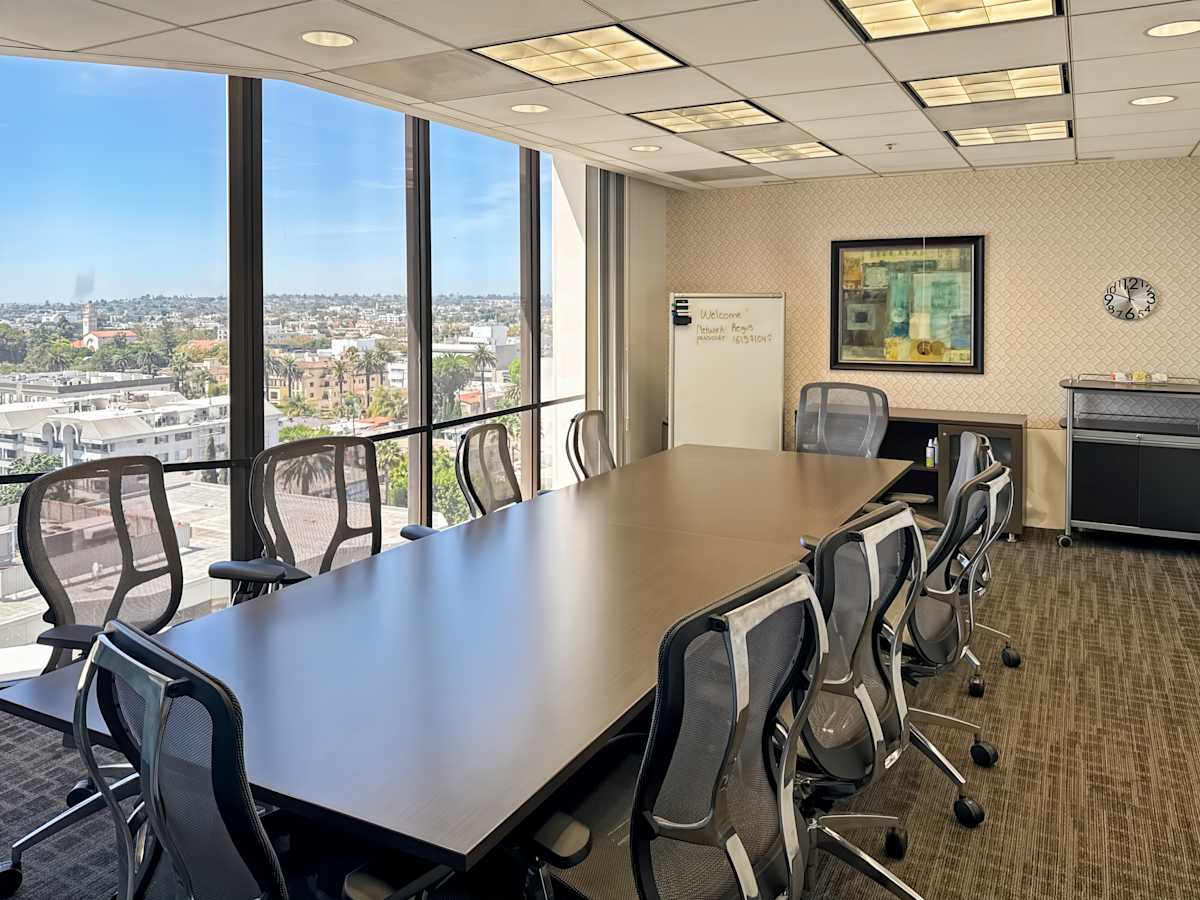 8383 Wilshire Boulevard photo 10