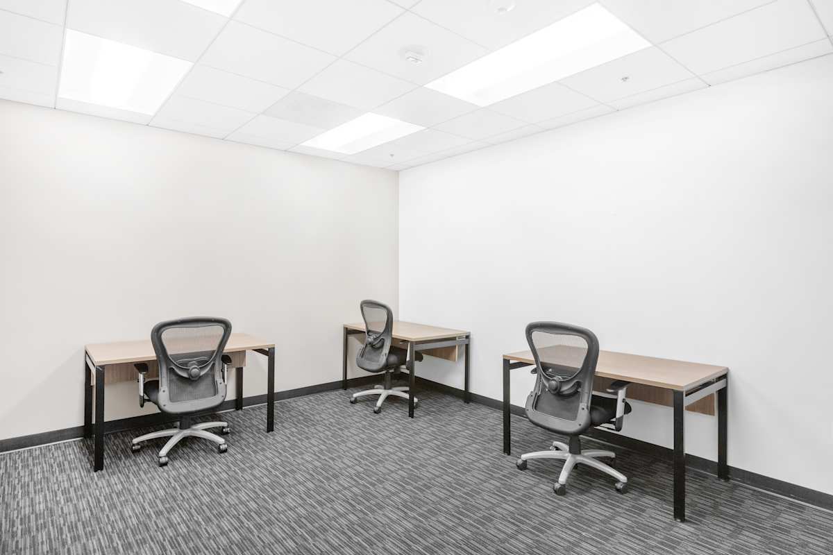Valley Office Plaza photo 4