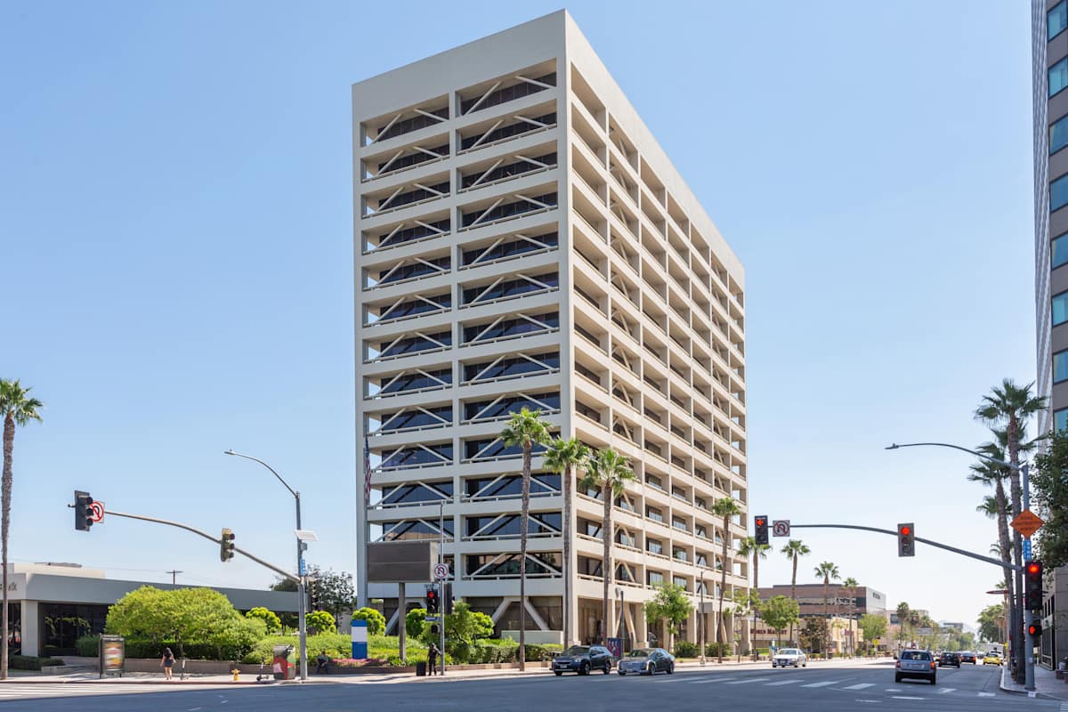 Valley Office Plaza