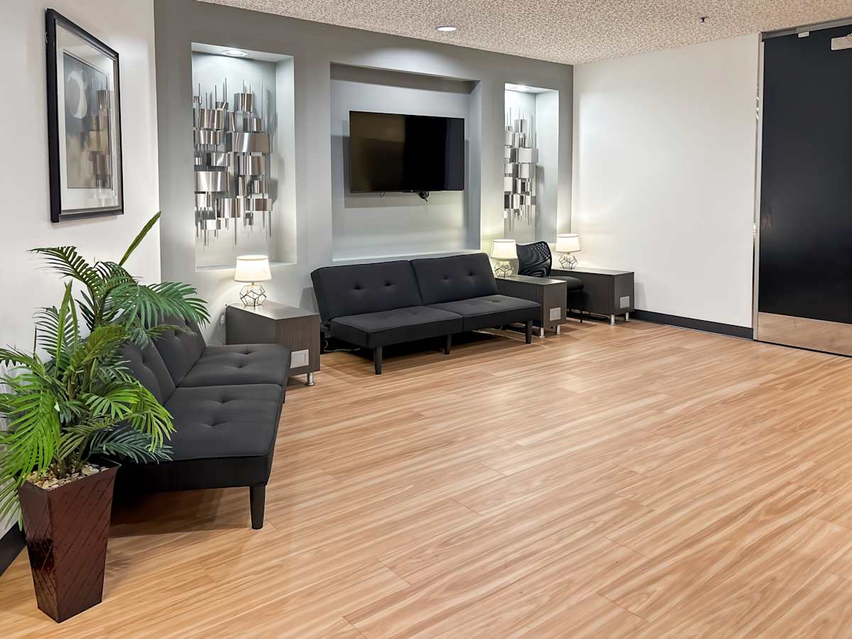 Topa Financial Plaza photo 10