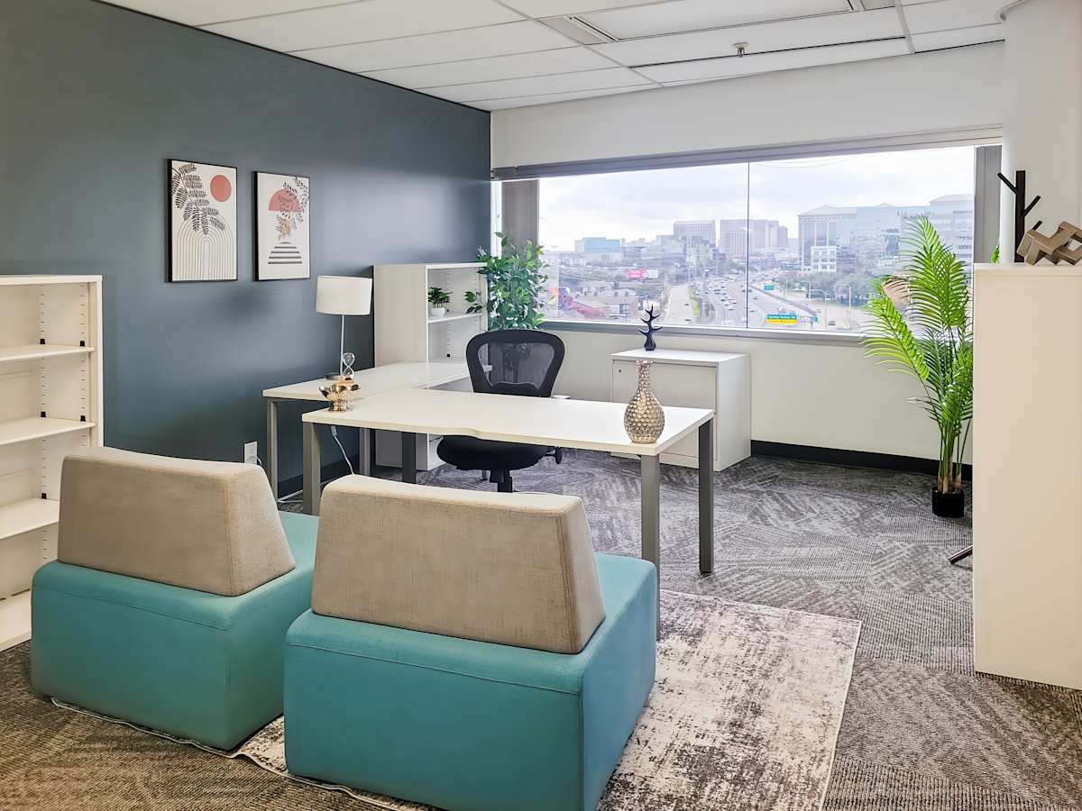 5050 Quorum Drive photo 12