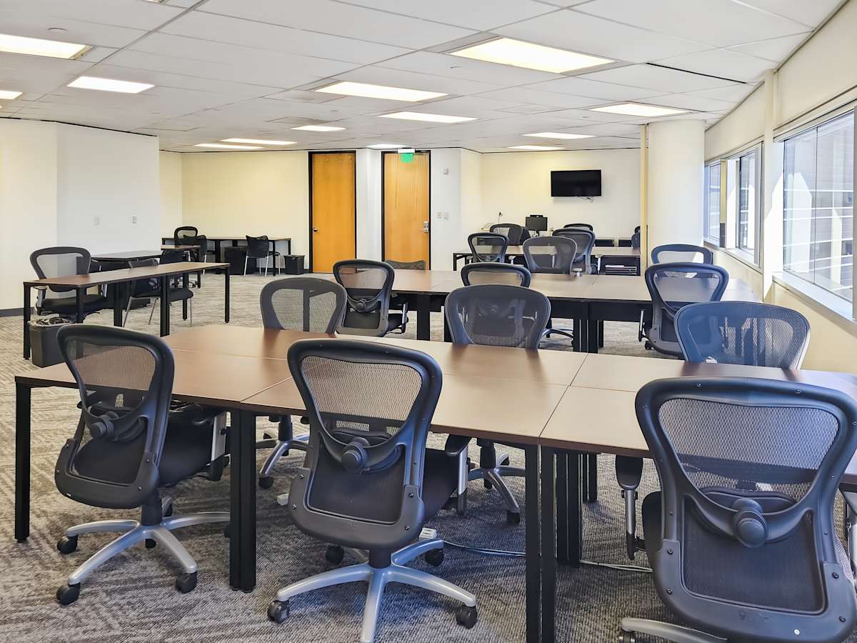 5050 Quorum Drive photo 8