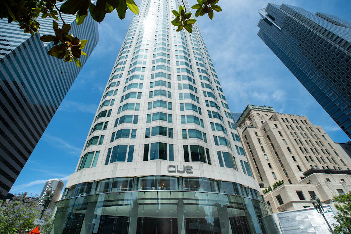 US Bank Tower photo 2