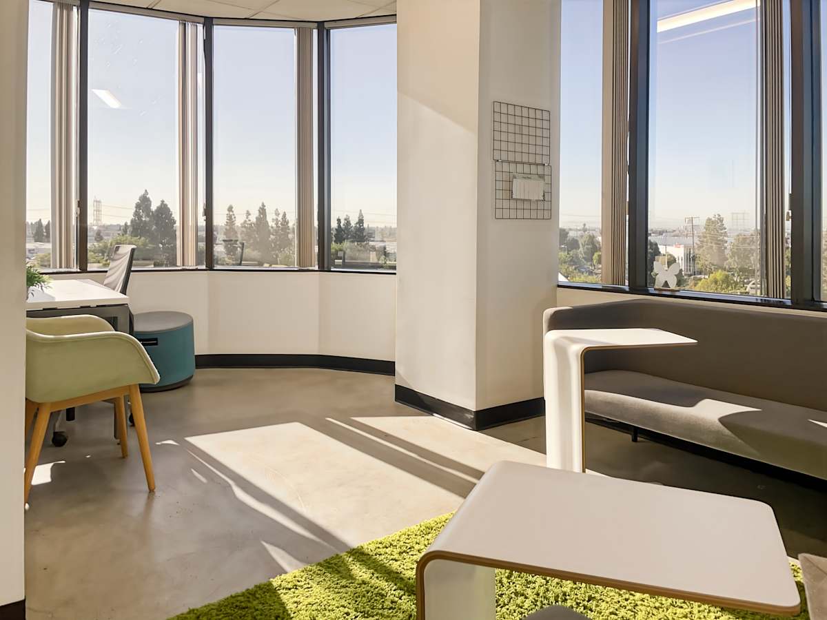 Commerce Corporate Center photo 8