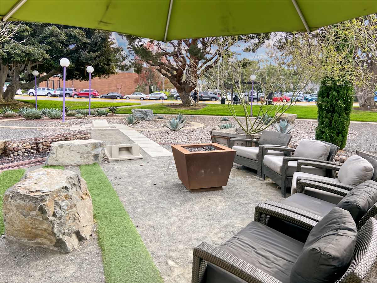 Hawthorne Boulevard Business Center photo 8