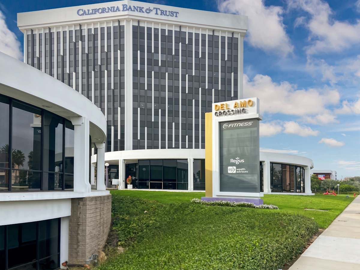 Hawthorne Boulevard Business Center photo 1