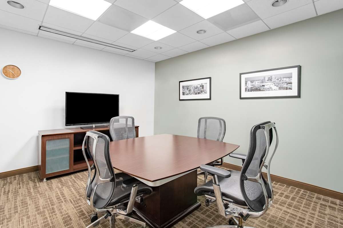 Orange Executive Tower photo 4