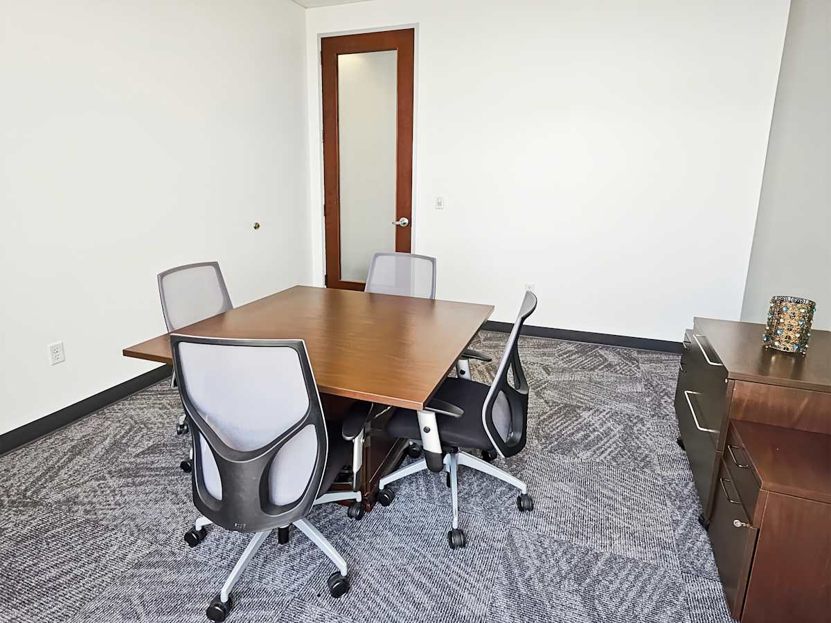 610 Uptown Boulevard photo 2