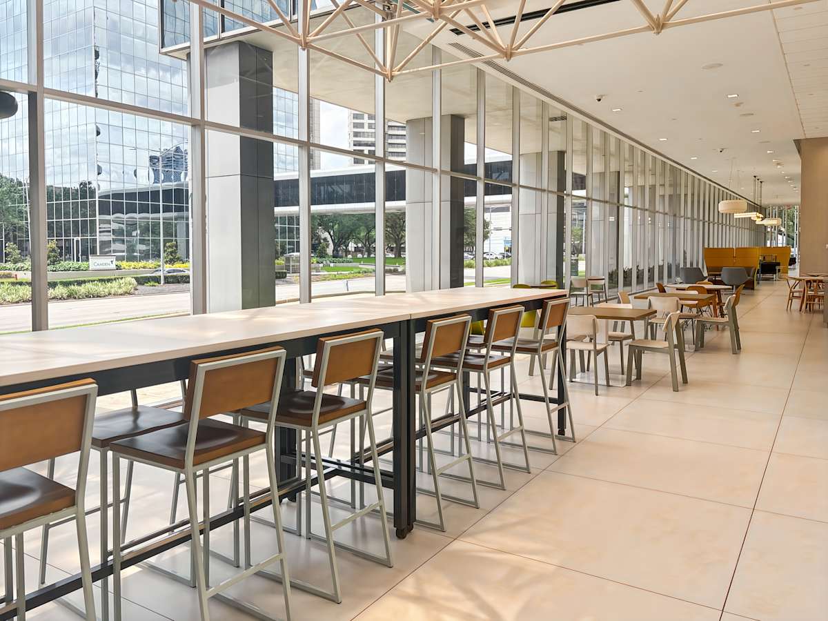 12 Greenway Plaza photo 8