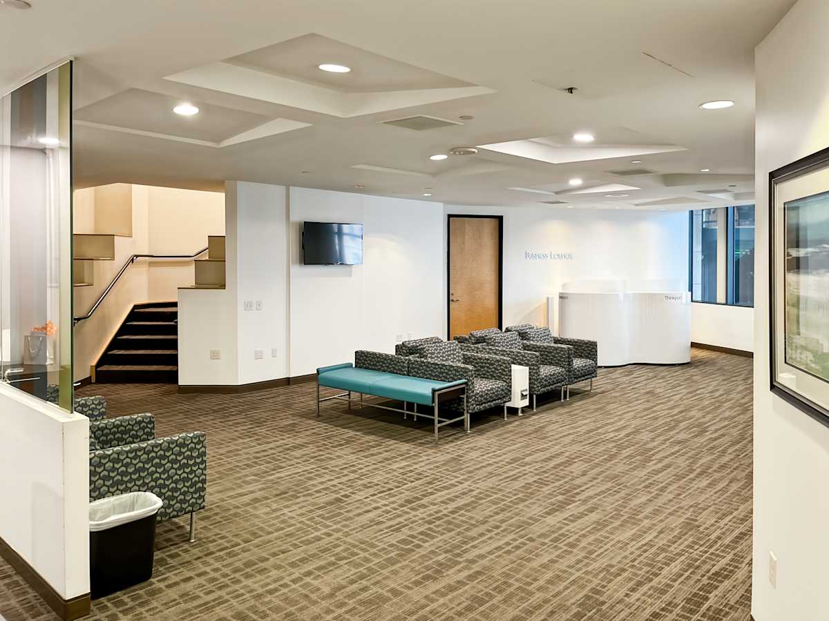 Emerald Plaza photo 9