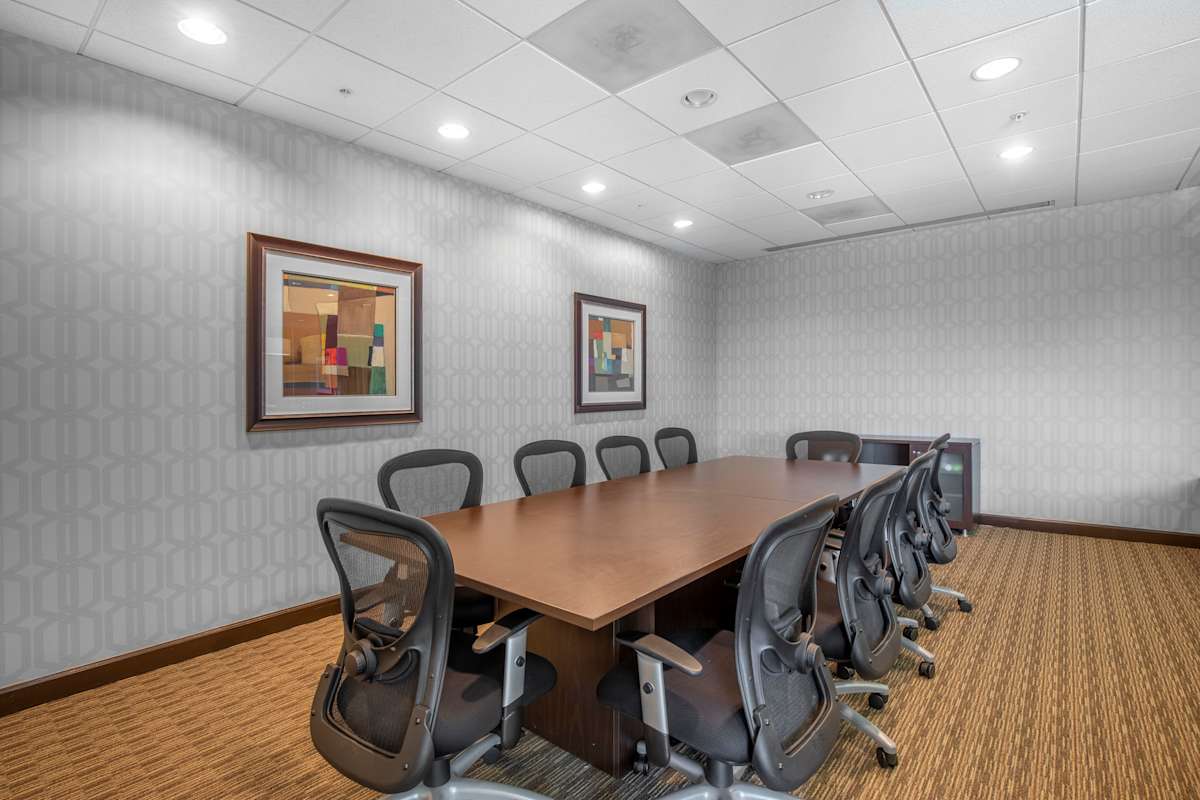 One Alliance Center photo 3
