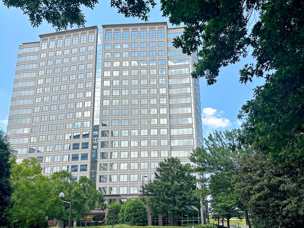 400 Galleria Parkway photo 1