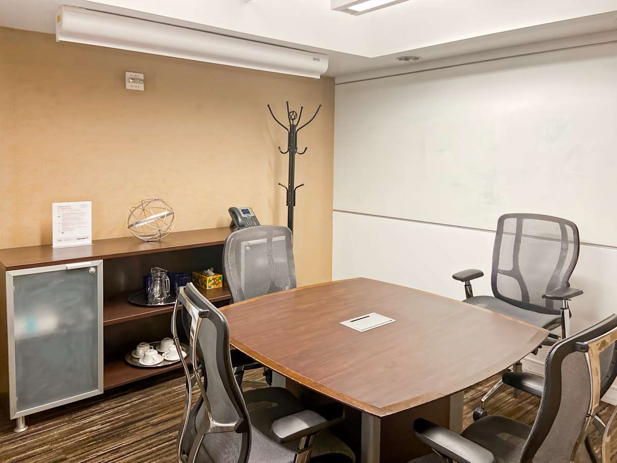57 West 57th Street photo 5