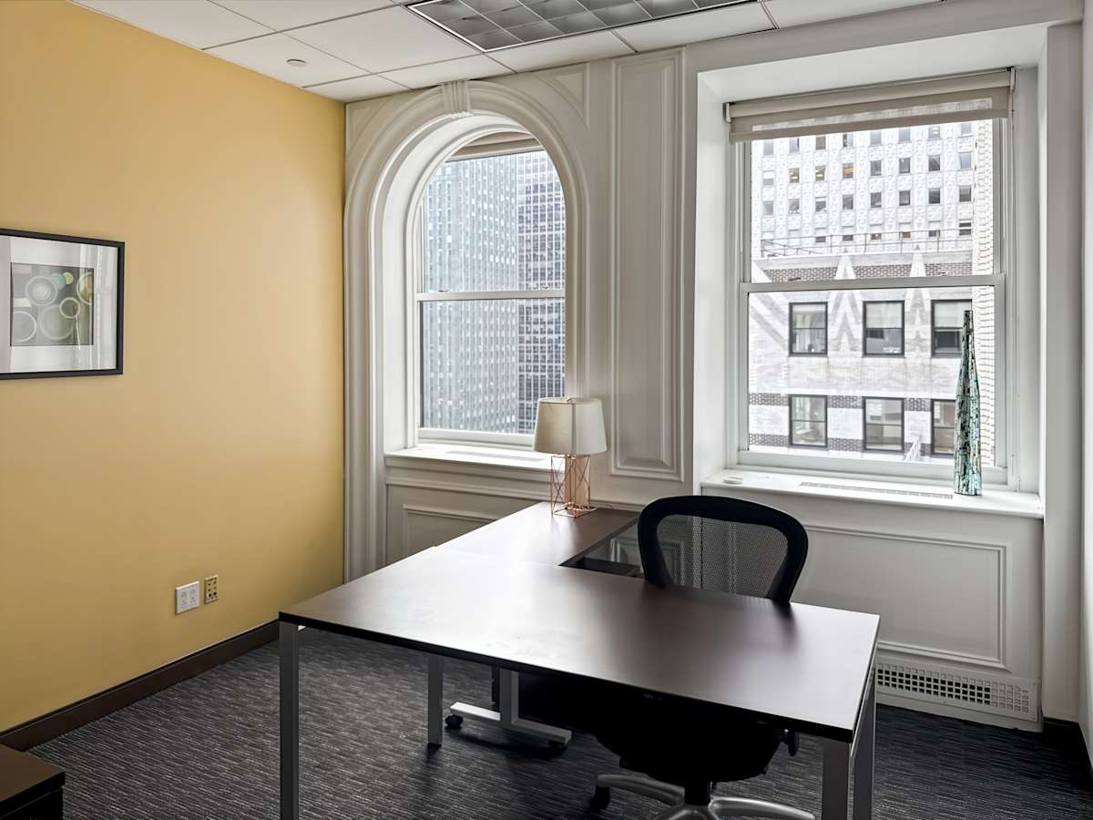 Chrysler Building 26F photo 6