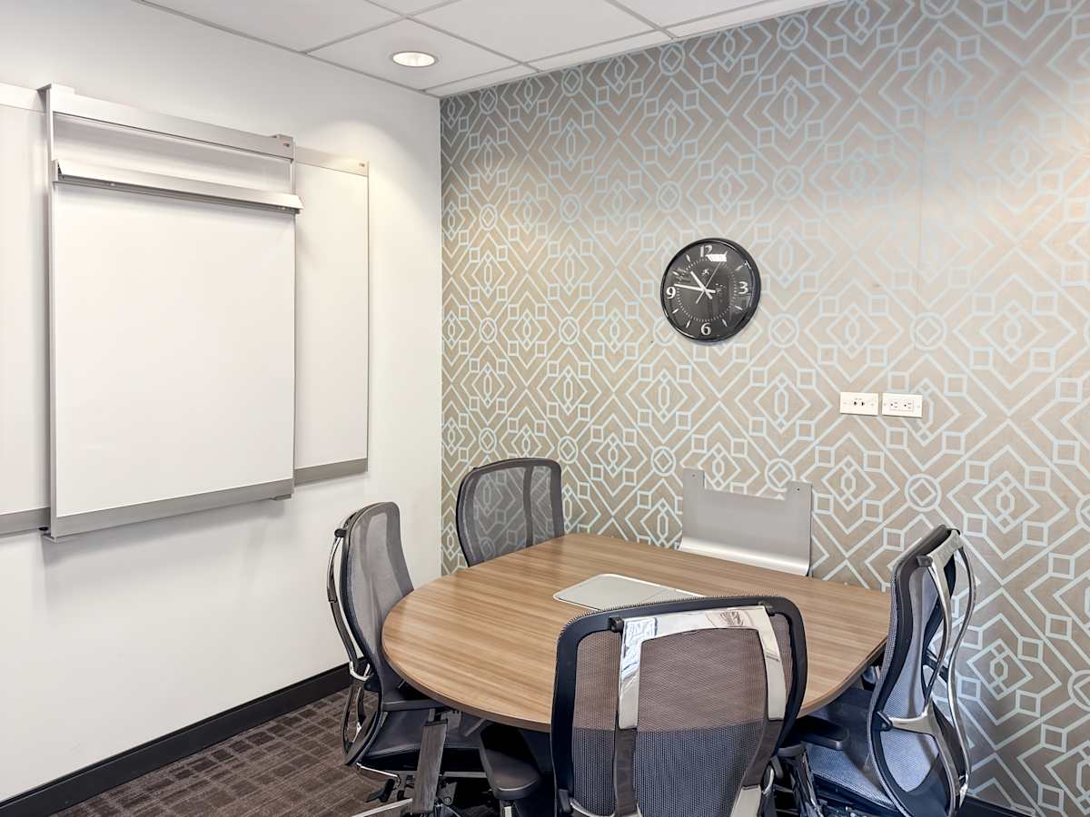 136 Madison Avenue photo 4