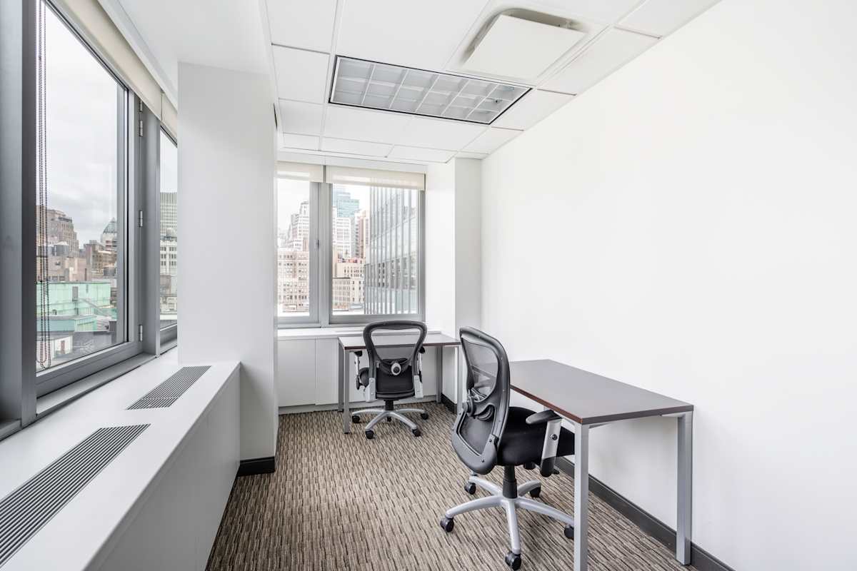112 West 34th Street photo 6