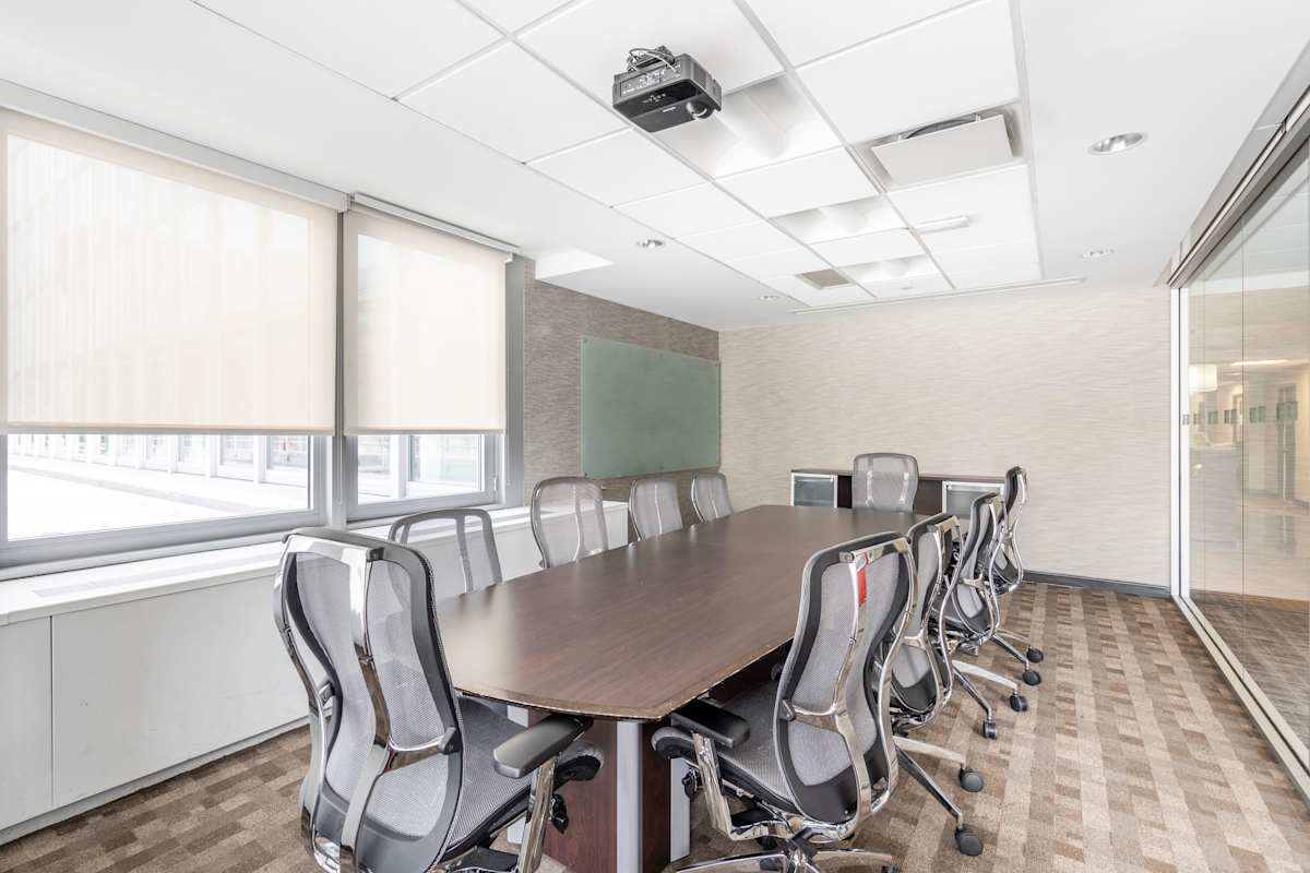 112 West 34th Street photo 9