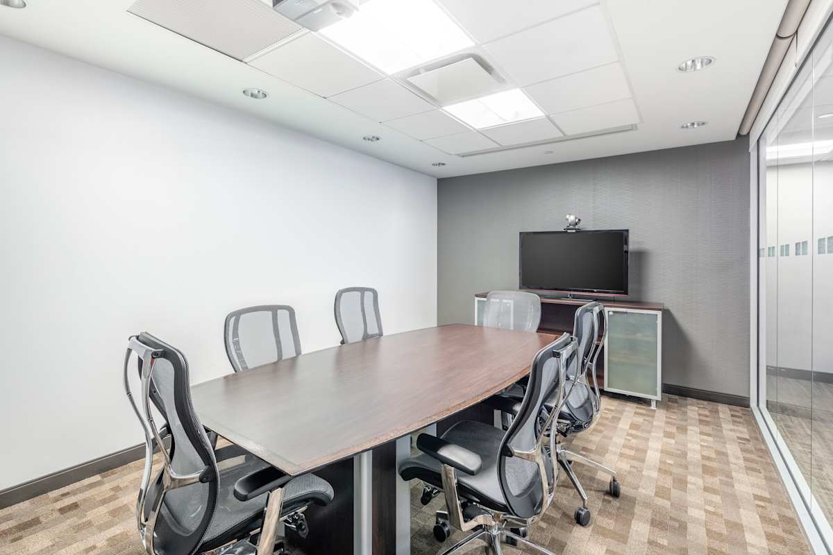 112 West 34th Street photo 2