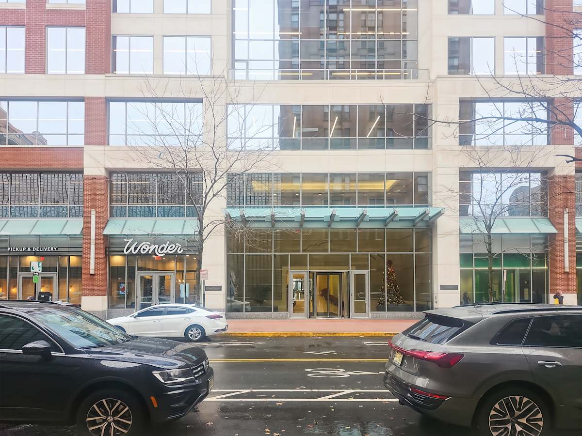 221 River Street photo 11