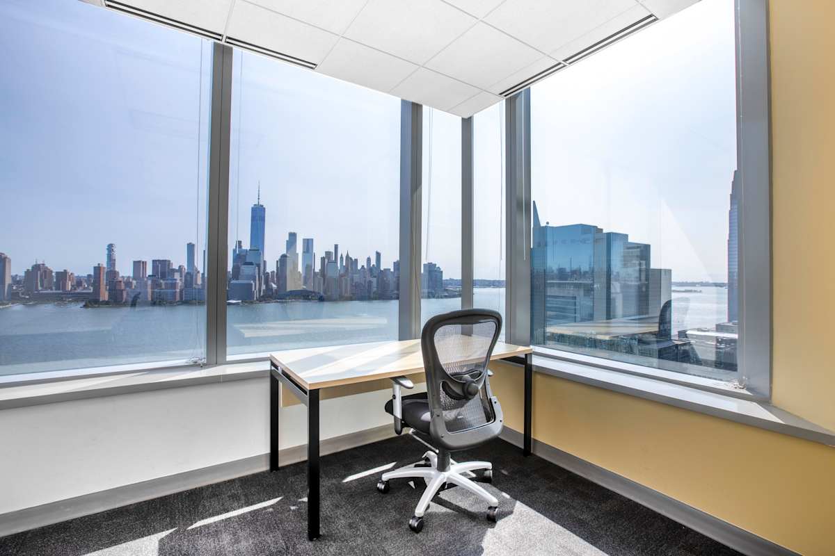 Harbourside Financial Center photo 3