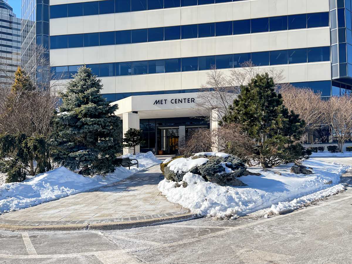 1 Meadowlands Plaza