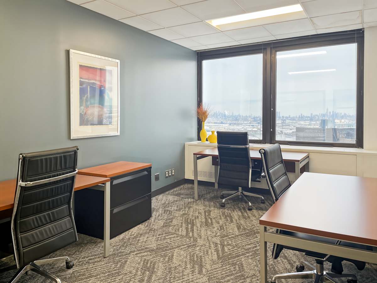 One Gateway Center photo 7