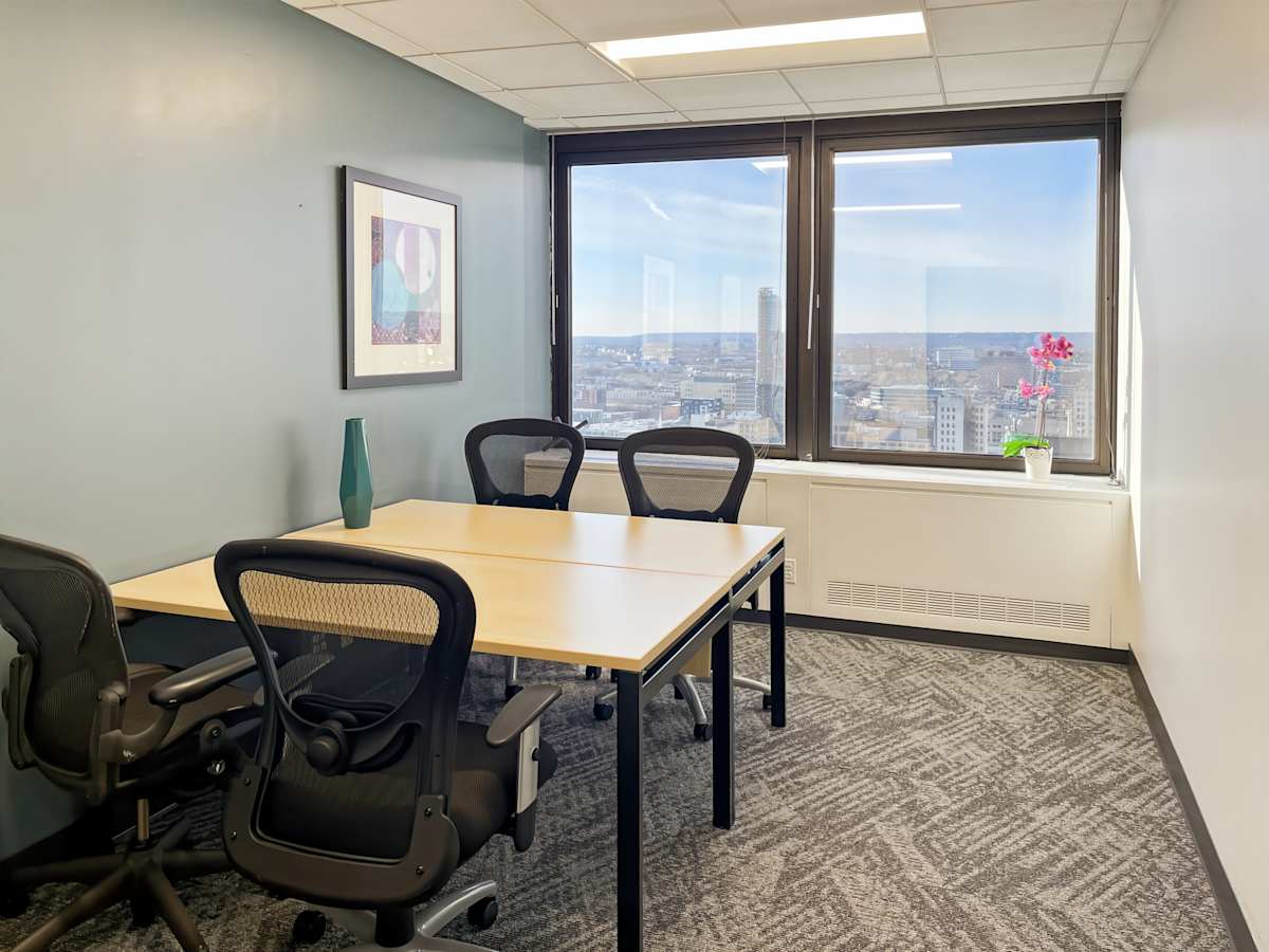One Gateway Center photo 8