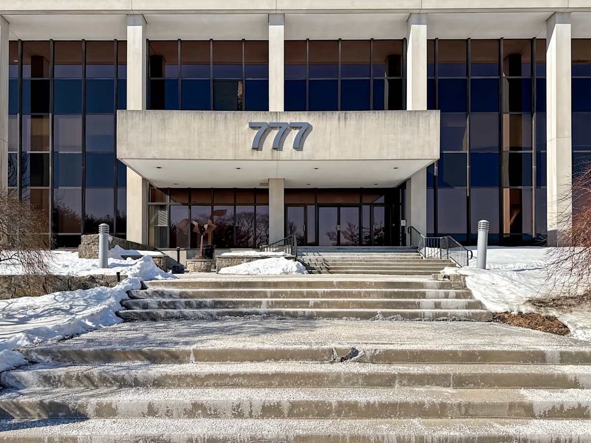 777 Westchester Avenue