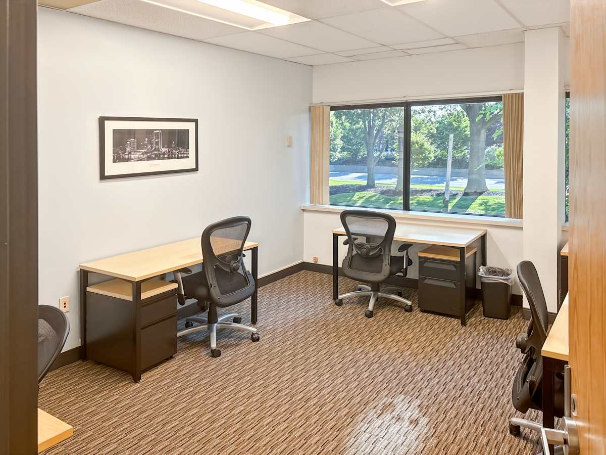 200 Broadhollow Road photo 11