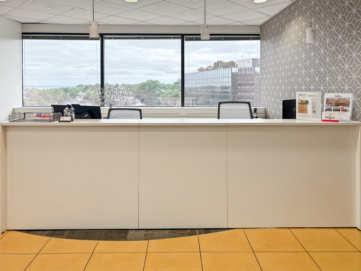 Soundview Plaza photo 2