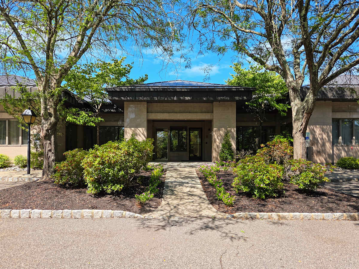 90 Washington Valley Road photo 4