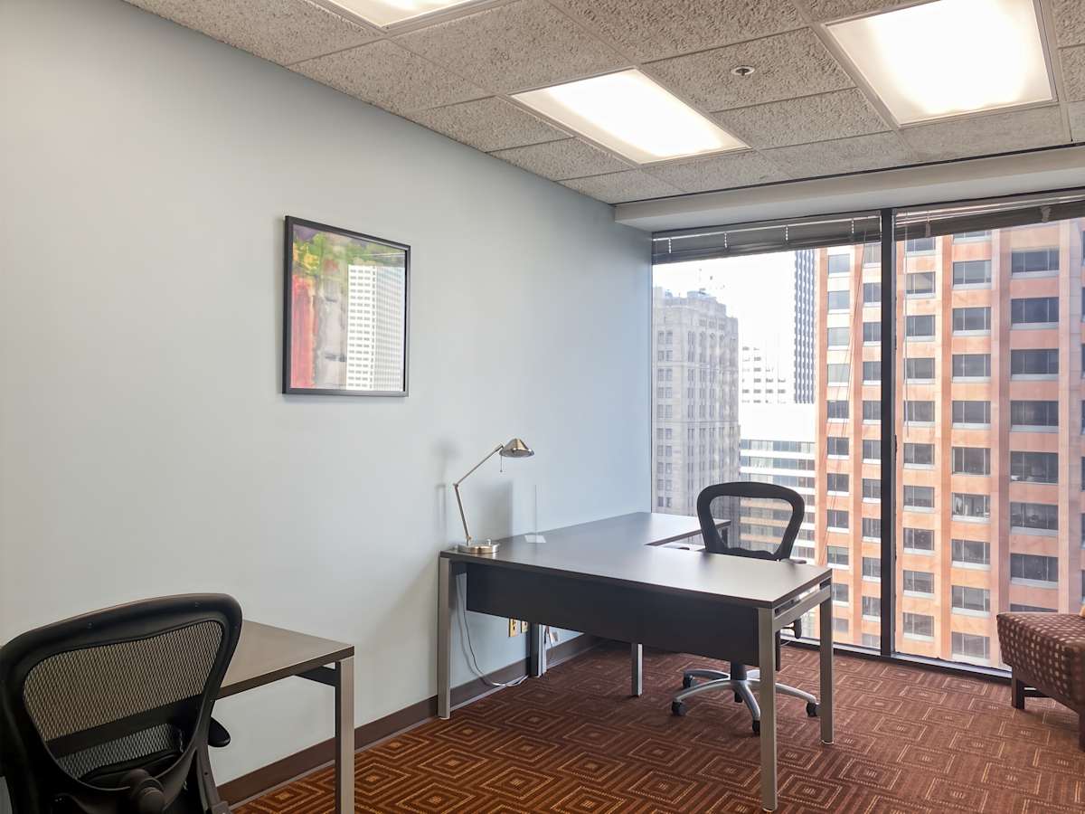 650 Poydras Street photo 8