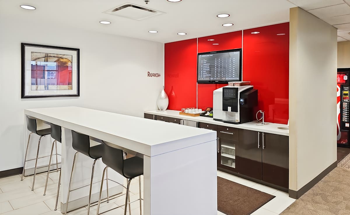 Hub Tower Center photo 10