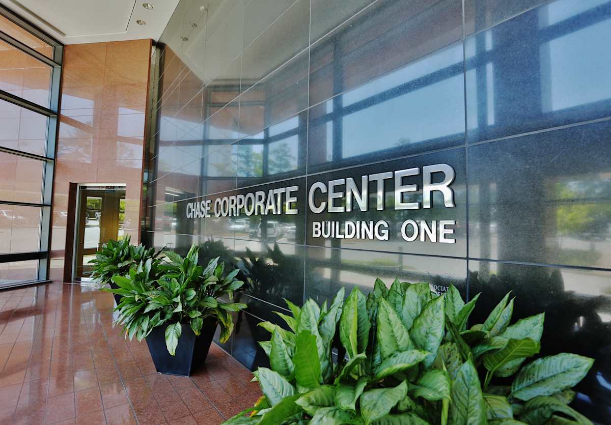 Chase Corporate Center photo 10