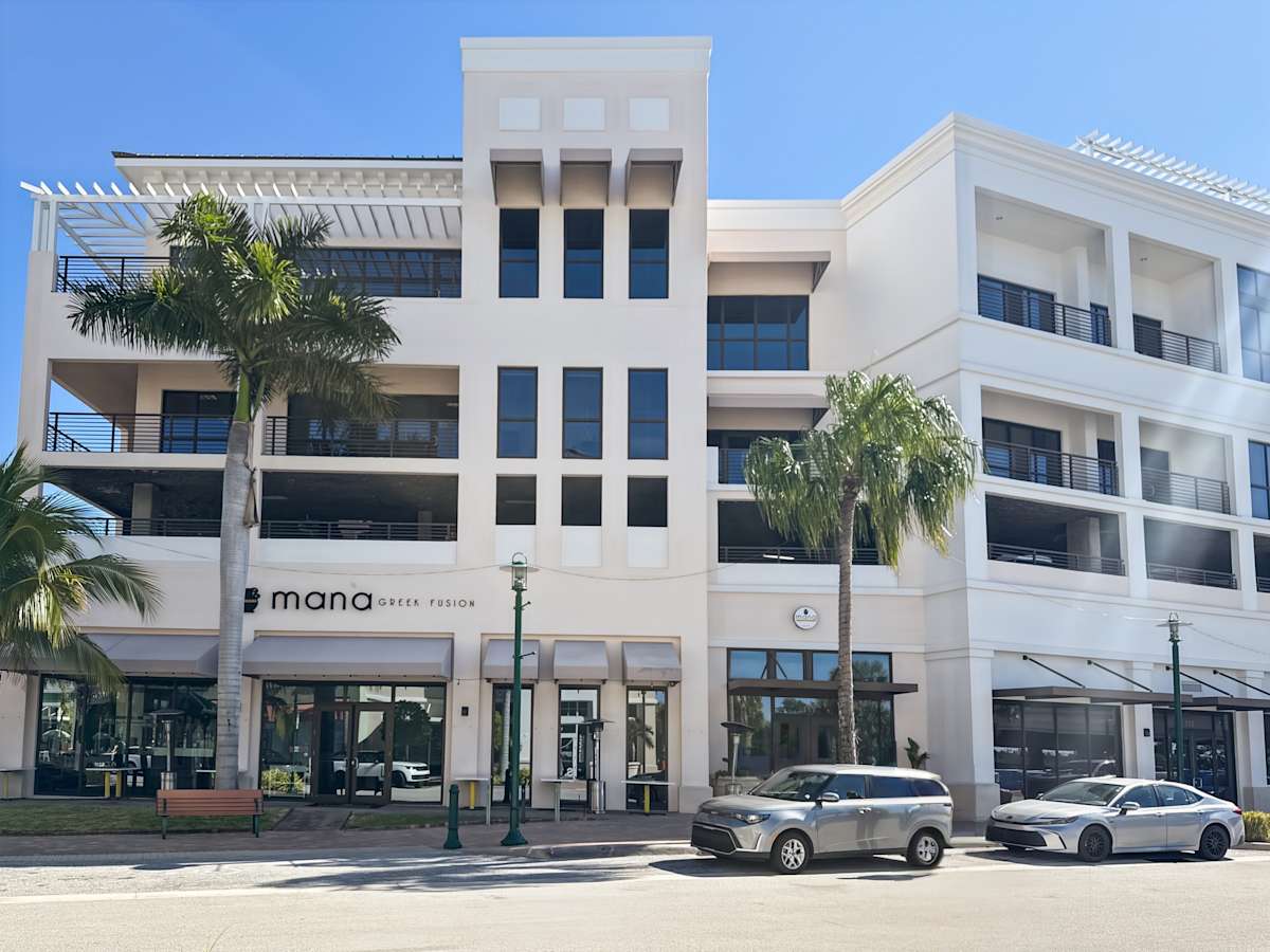 110 Front Street photo 1