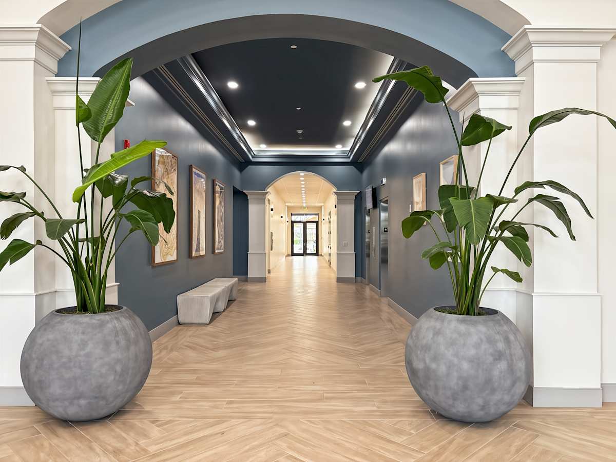 Bank Building photo 2
