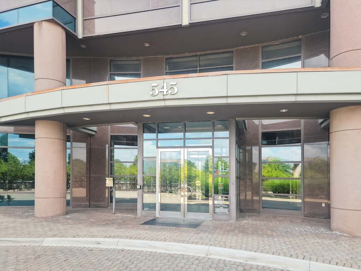 One Metro Place photo 5