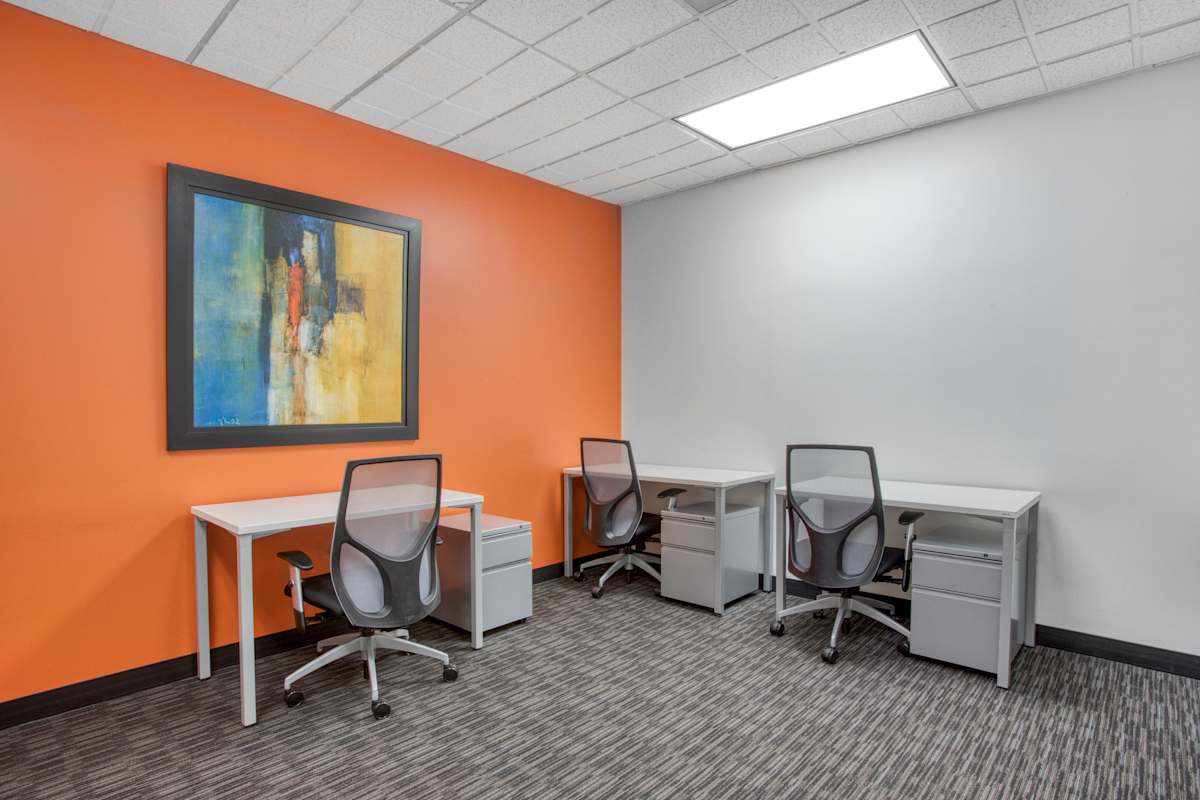 20801 Biscayne Boulevard photo 3