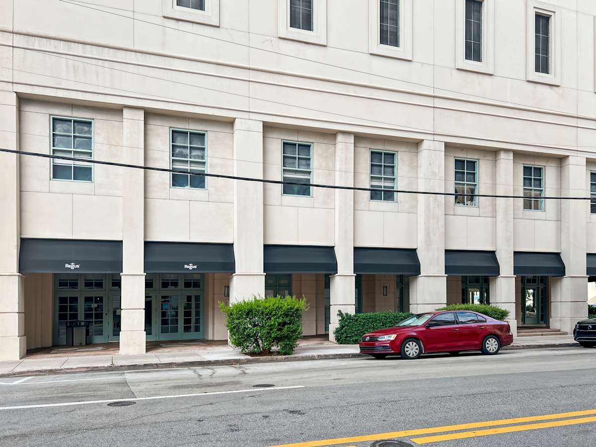 Colonnade Building photo 6