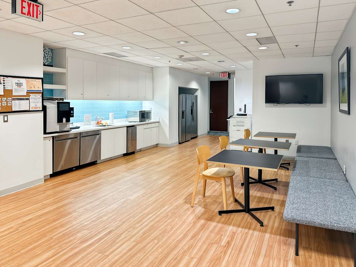 SouthPark Towers photo 8