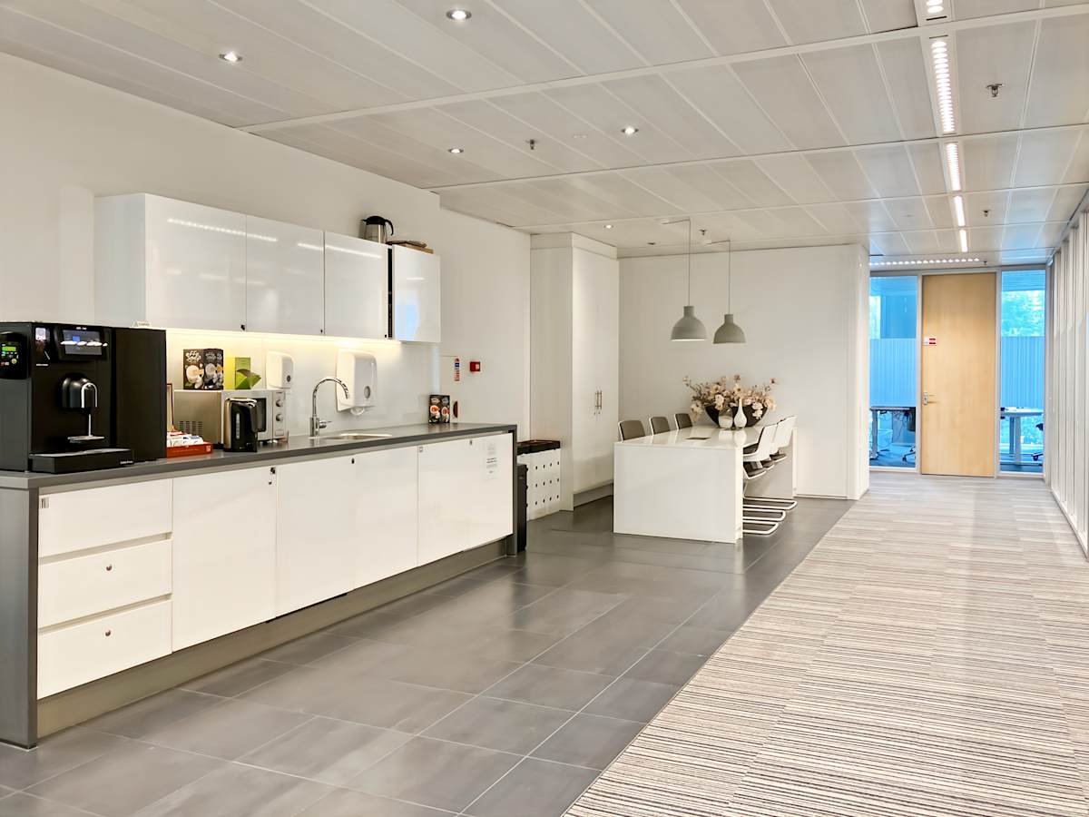 World Trade Centre Amsterdam Tower H photo 12