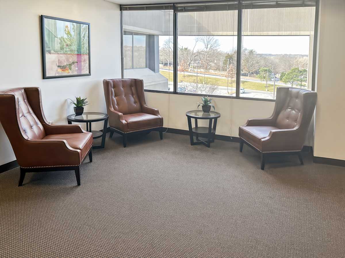 Holmes Corporate Center II photo 5
