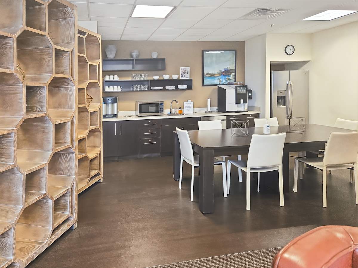 Holmes Corporate Center II photo 6