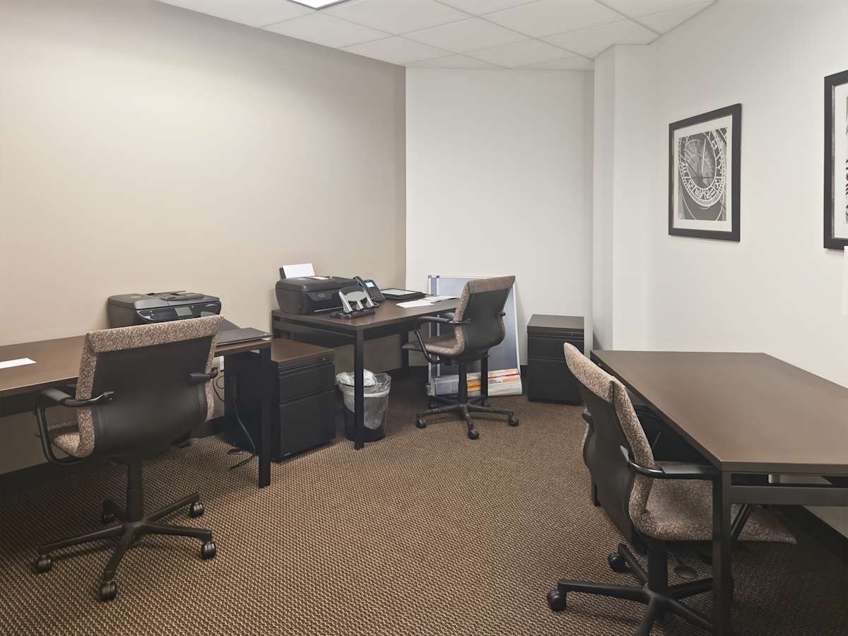 Holmes Corporate Center II photo 9