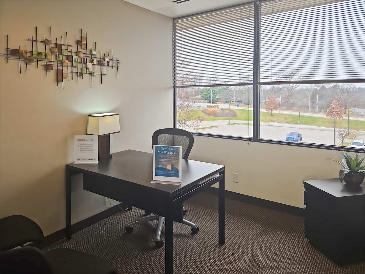 Holmes Corporate Center II photo 4